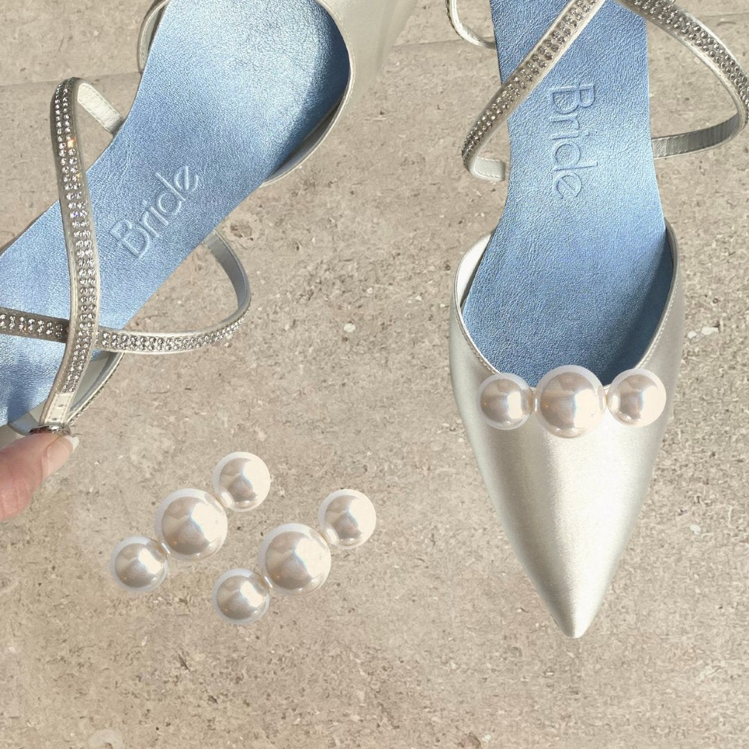 Three Pearl Shoe Clips - Alice Bow