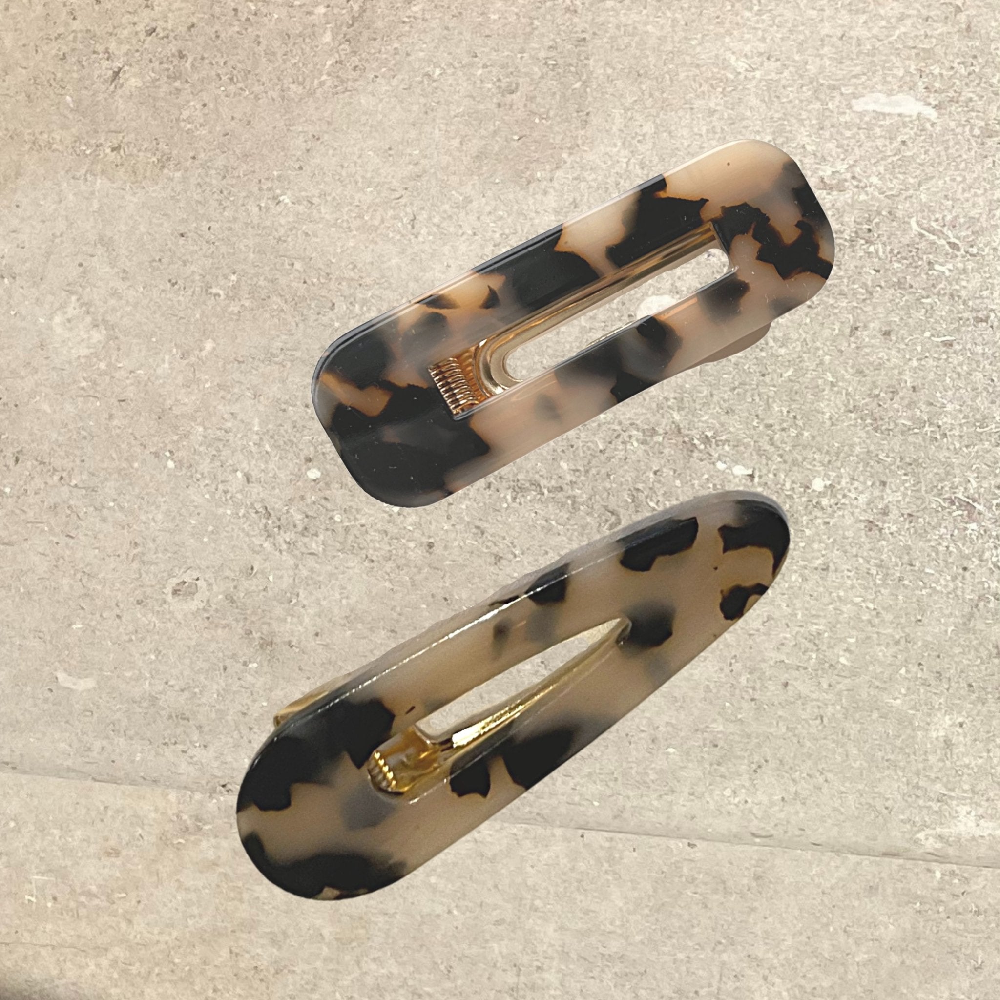 Tortoise Shell Resin Hair Clips - Set of 2 - Alice Bow